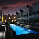Amalia Ii - Heated Pool, Sauna & Jacuzzi