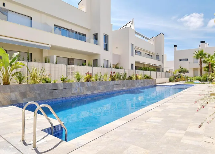 Apartment Amalia Ii - Heated Pool, Sauna & Jacuzzi Torrevieja