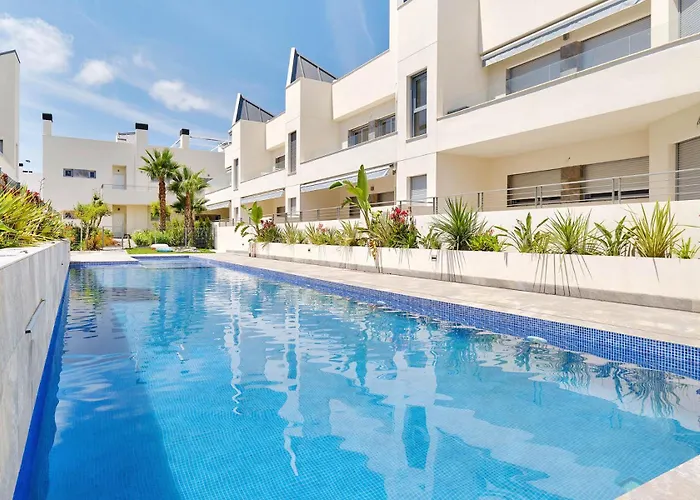 Amalia Ii - Heated Pool, Sauna & Jacuzzi Lägenhet Torrevieja